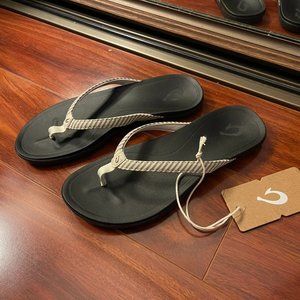 OluKai Ho‘ōpio - Size 7 Women’s Beach Sandal / Flip Flop